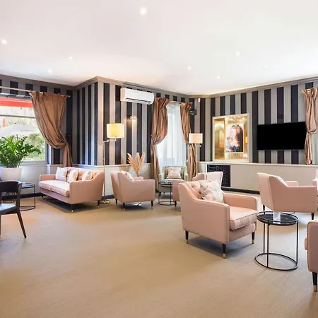 Hotell Western Brice Garden 4*