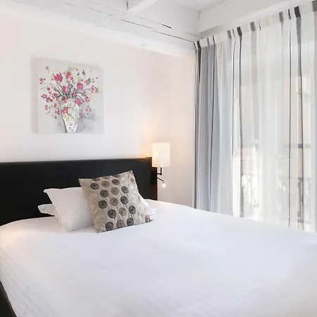 Western Brice Garden ניס