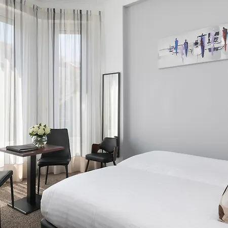 Western Brice Garden ניס