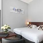 Western Brice Garden Hotel 4*