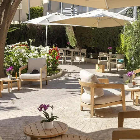 Hotel Western Brice Garden 4*