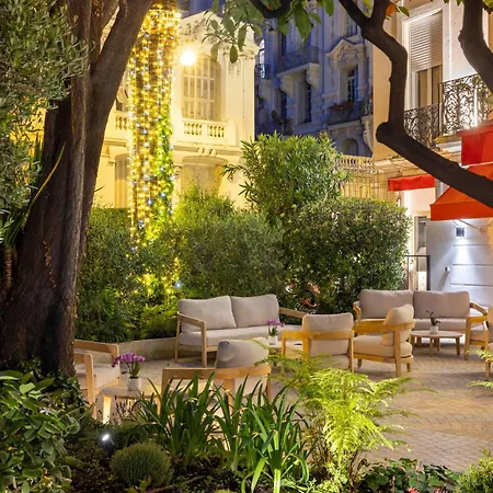 Hotel Western Brice Garden 4*
