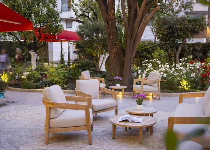 尼斯布莱斯花园贝斯韦斯特优质酒店 酒店 尼斯