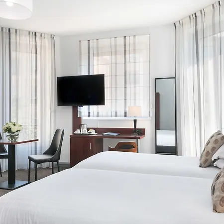 Western Brice Garden Hotel